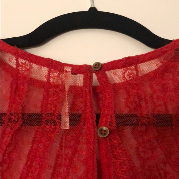 Free People Red Lace Crop Top - NWT - Picture 4 of 5